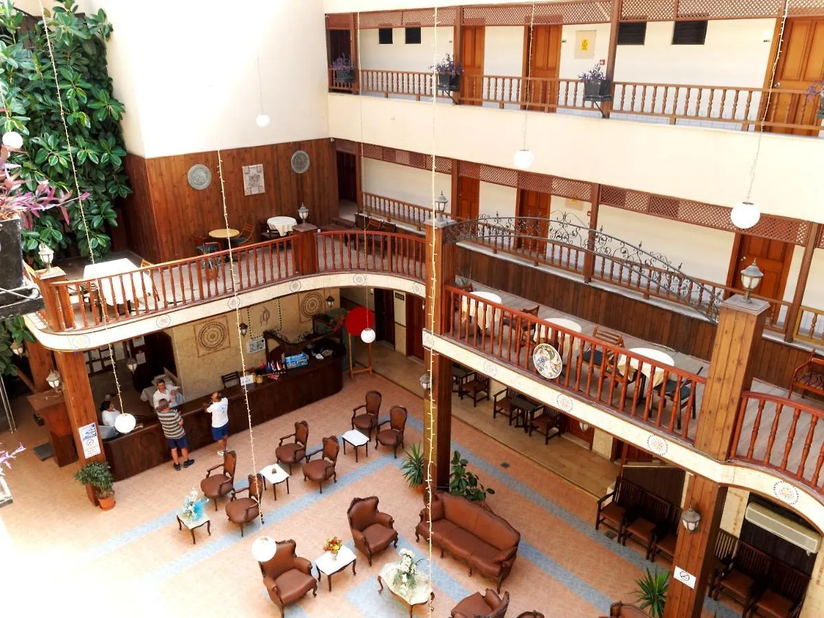 Ozcan Beach Hotel Marmaris 4*,